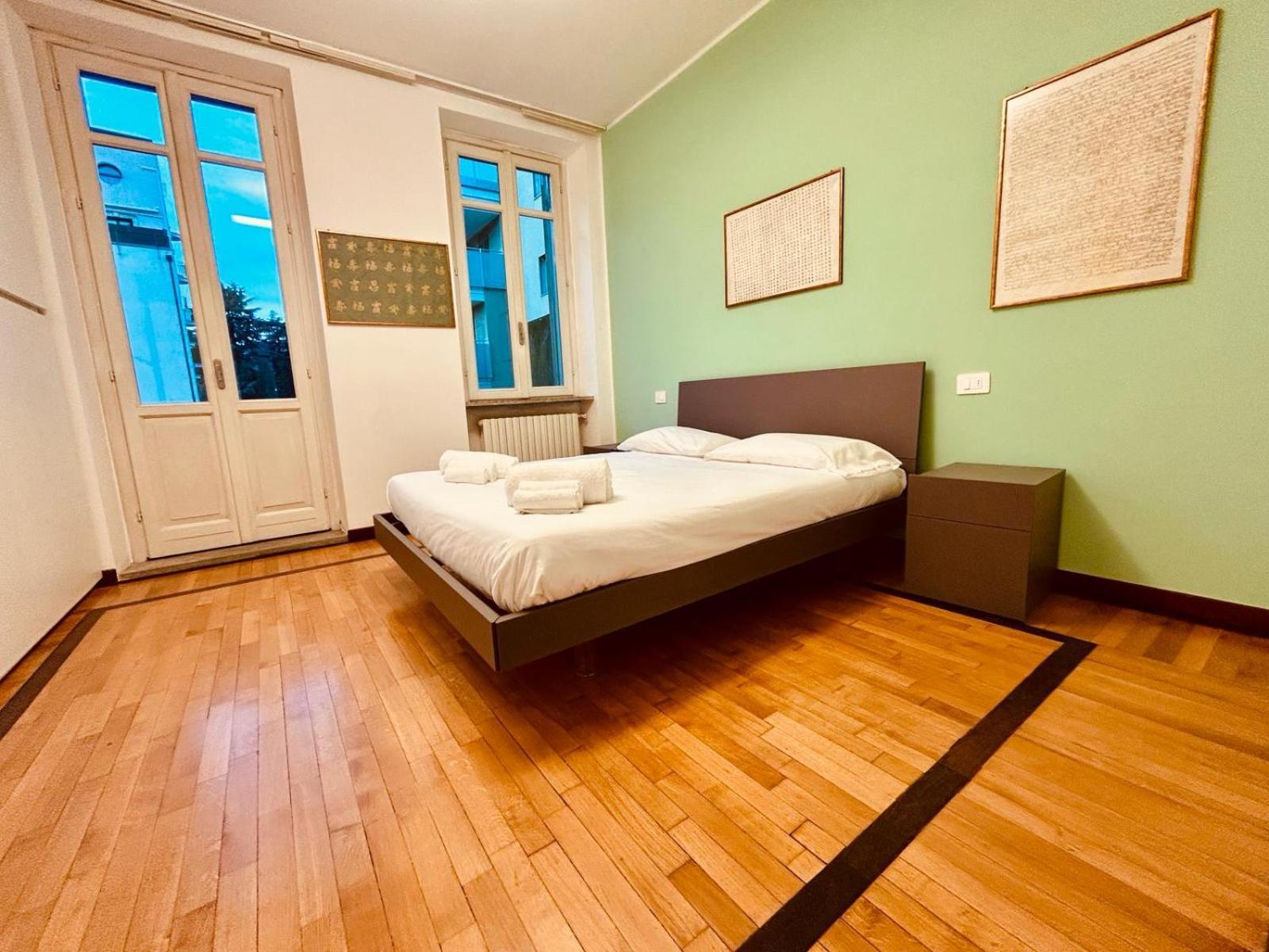 Kibilu - Via Medaglie D'Oro Centro Citta Con Parcheggio Apartment Varese Luaran gambar